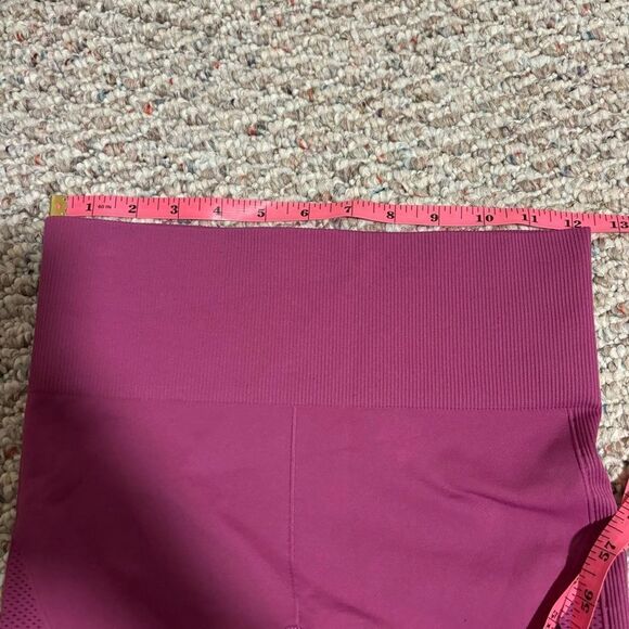 Lululemon Sculpt Short Ultra Violet- Size Small - Picture 9 of 9